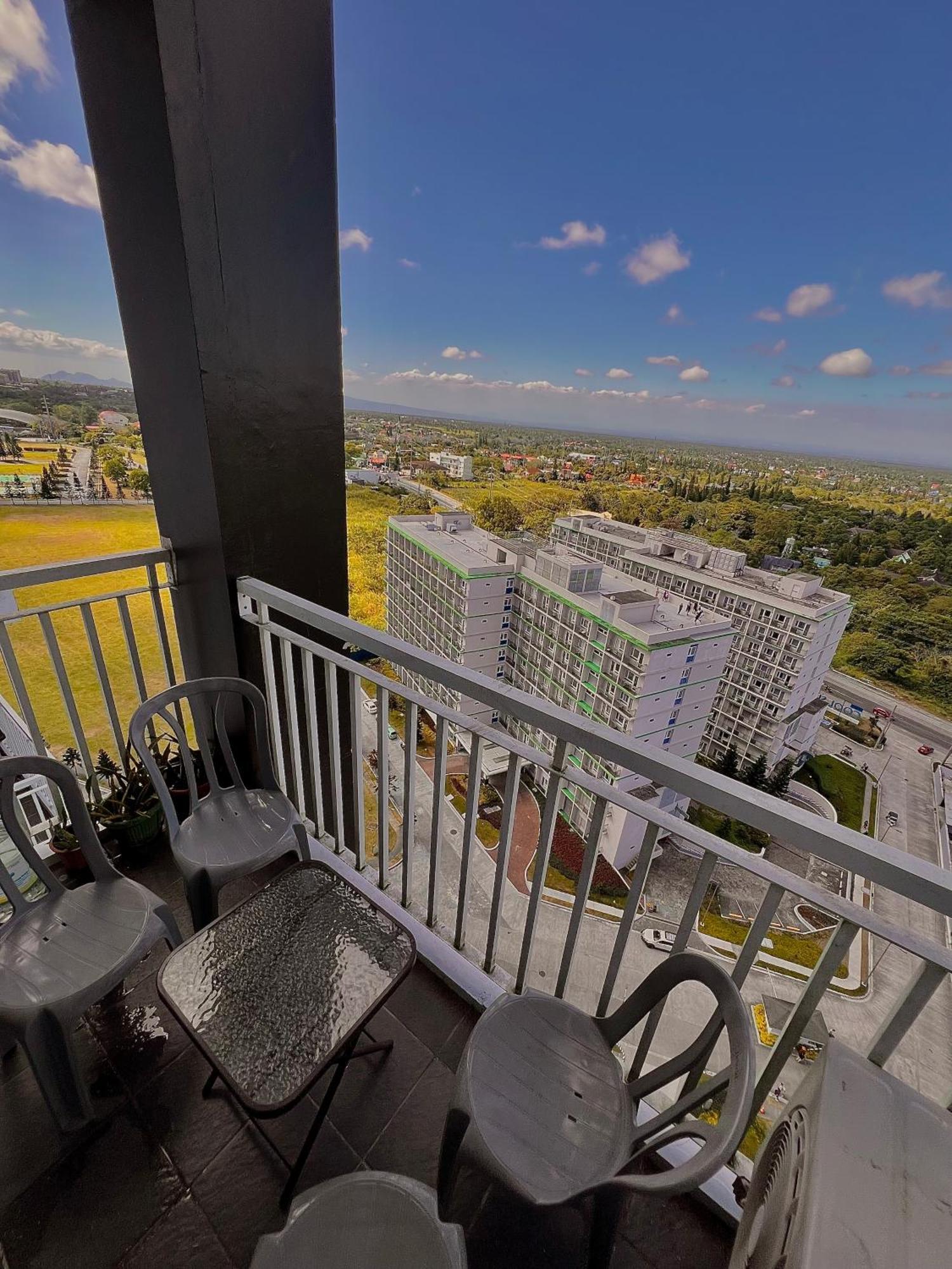 The Pallet House, Wind Residences Tagaytay Tagaytay City Εξωτερικό φωτογραφία